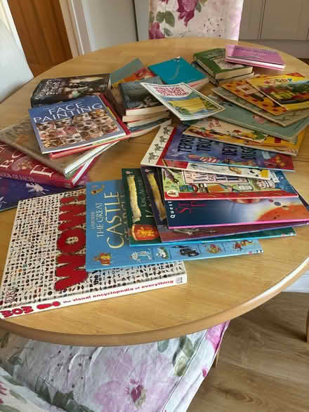 Photo of free Children’s Books (Beaconsfield HP9) #2