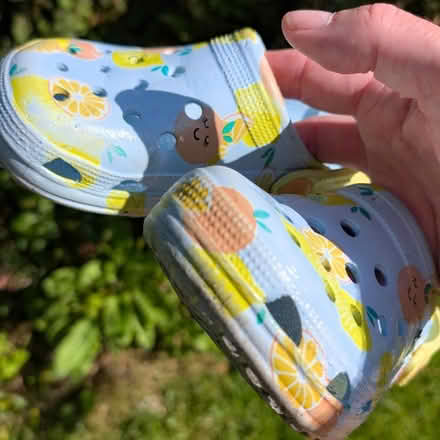 Photo of free Child’s Flower Patterned Garden Mules (Size 12-13) (Hall i' th' Wood BL2) #3