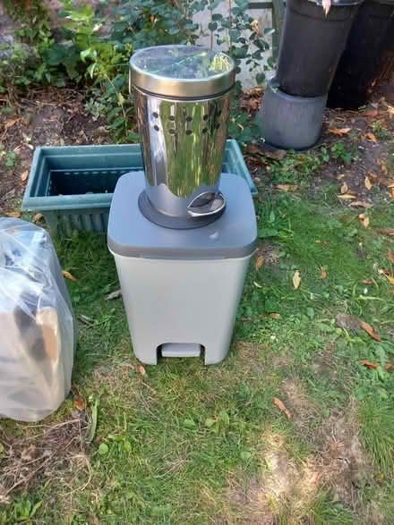 Photo of free 2 rubbish bins (Bexhill-on-Sea TN40) #1