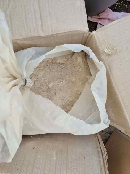 Photo of free For chickens - diatomaceous earth powder (Grandpont OX1) #1