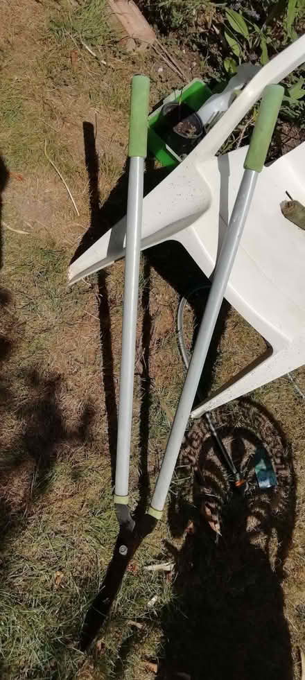 Photo of free Long handled edging tool (Brookvale RG21) #1