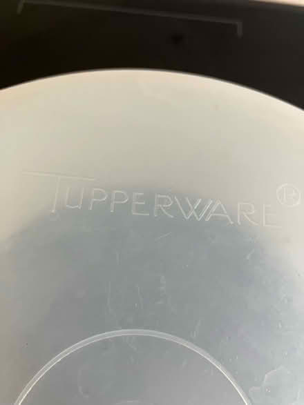 Photo of free Tupperware Cake Container (Stock CM4) #3