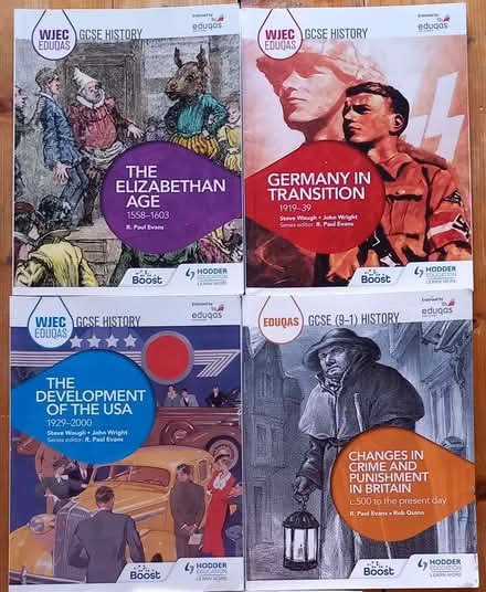 Photo of free GCSE Eduqas History textbooks and revision guide (Divinity Road OX4) #1