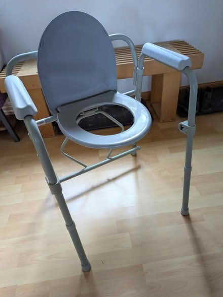 Photo of free Raised toilet seat (Whitmore Lake) #1