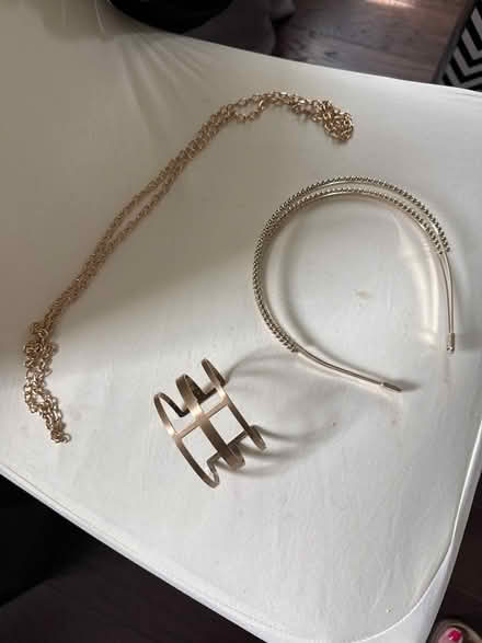 Photo of free Misc costume jewelry (Del Ray near GW Middle School) #1