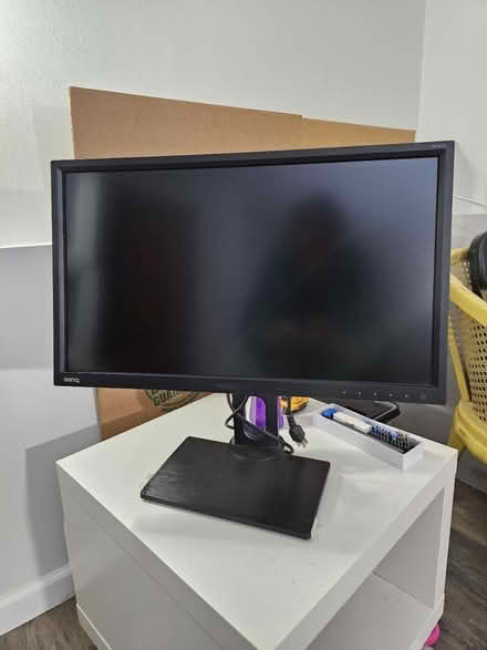 Photo of free 24" monitor (Hatboro/Horsham) #1