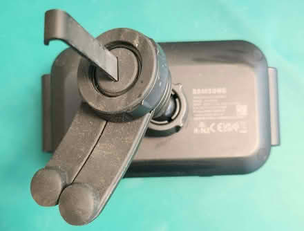 Photo of free Samsung wireless car phone charger (Drylaw EH4) #2