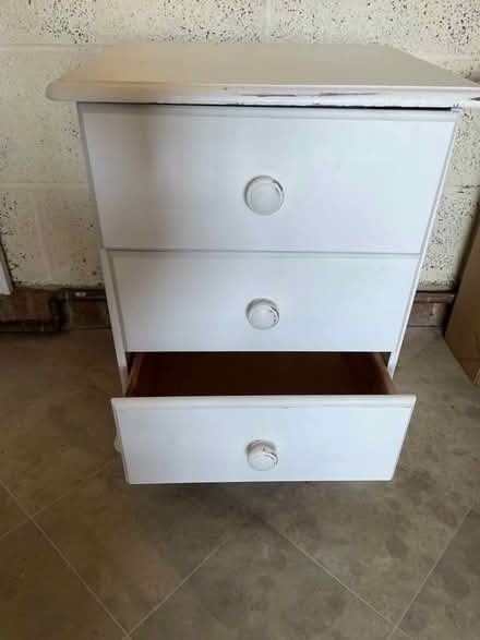 Photo of free White bedside table (Horspath OX33) #1