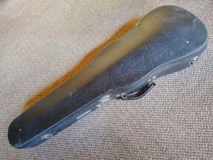 Photo of free Scruffy violin in case, plus second case (Little Herberts GL53) #1