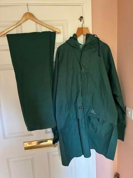 Photo of free Gore-Tex Cagoule & Leggings (Hornby LA2) #1