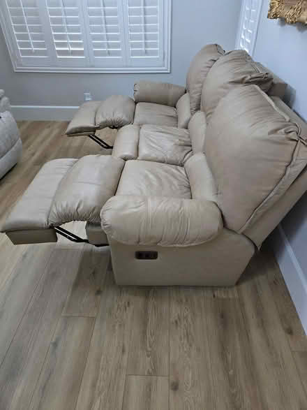 Photo of free Reclining leather sofa: Lane Alpine (Near Pacific Park/Wood Canyon) #1