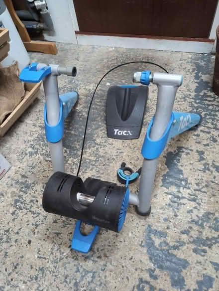Photo of free Tacx Booster turbo trainer (North Tonbridge TN10) #1