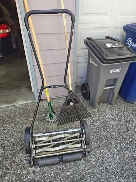 Photo of free Lawn Tools (Bothell - Westhill) #1