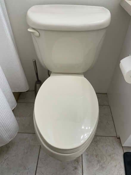 Photo of free Toilet. Clean and gently used (Fort Pierce, FL) #1