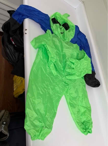 Photo of free Inflatable alien costume (1075 Valencia Avenue) #1
