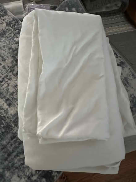 Photo of free King Cotton sheet set (Lynnwood, Ash Way area) #1