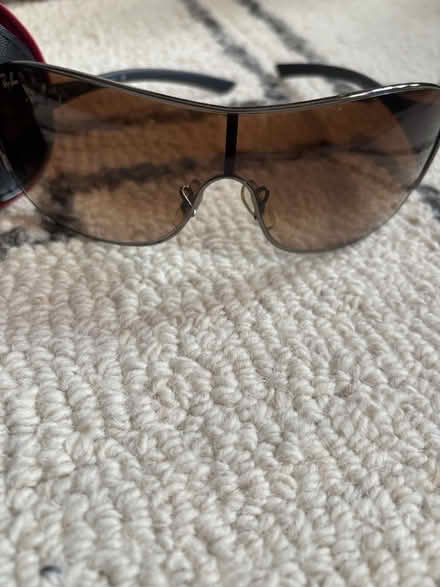 Photo of free Ray-Ban Unisex Sunglasses (Rego Park) #2