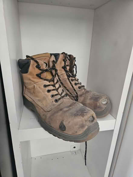 Photo of free Used size 8 steel toe caps (Kingswood BS15) #2