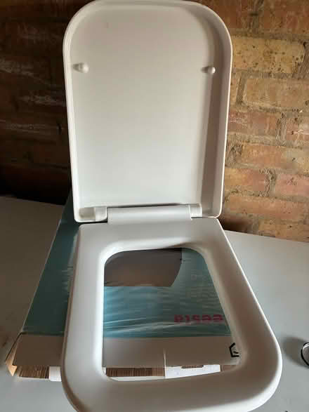 Photo of free Toilet seat (Hitchin SG4) #1