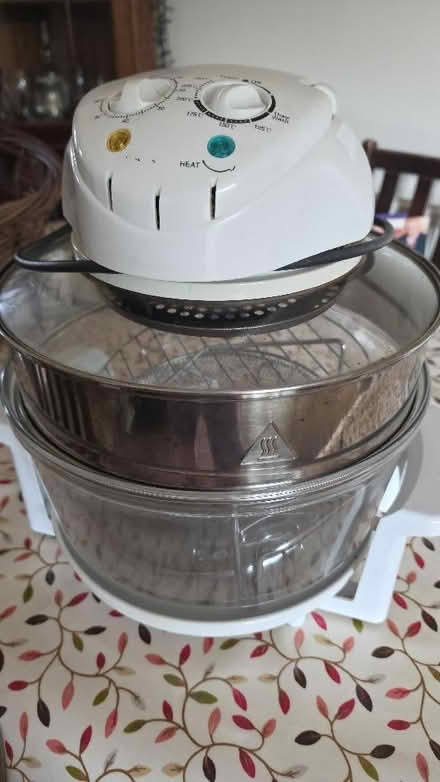 Photo of free Halogen Oven (Belle Vue SY3) #1