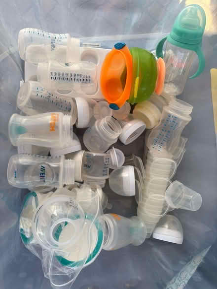 Photo of free Baby feeding (Botley OX2) #1