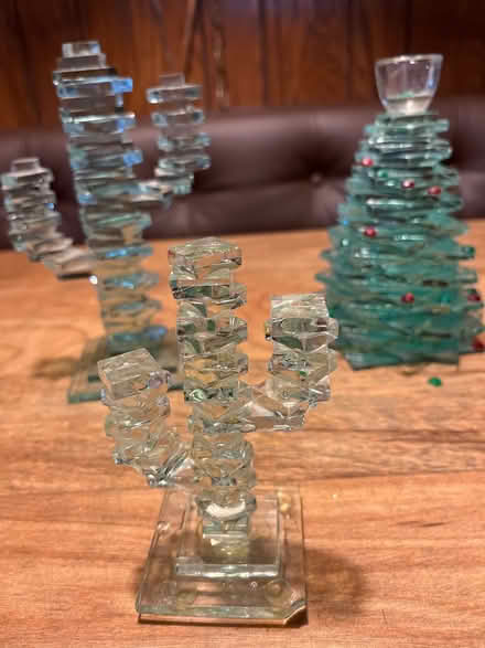 Photo of free Glass figurines (Niles) #3