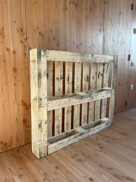Photo of free Wooden Pallet (Camden Square NW1) #3