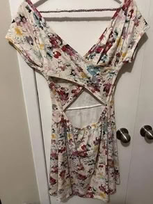 Photo of free New large summer dress flowers (L5L 5P5) #2