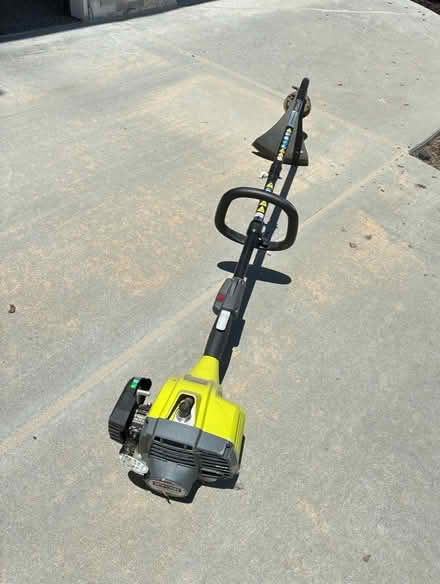 Photo of free Weed trimmer (Elkhorn NE) #1