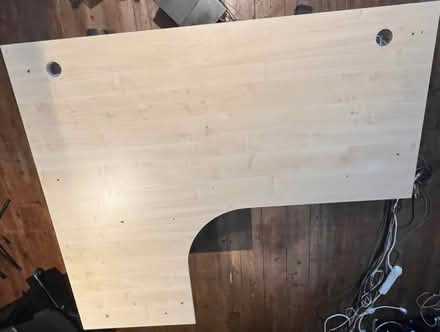 Photo of free corner office desk – dismantled (Hoxton N1) #4
