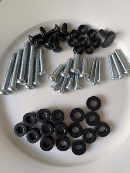 Photo of free Selection of screws (Beulah Hill SE19) #1