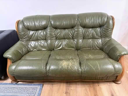 Photo of free Vintage green sofa (Blewbury) #1