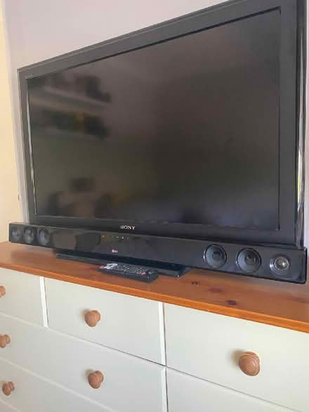 Photo of free Lg sound bar (Bradenstoke SN15) #1