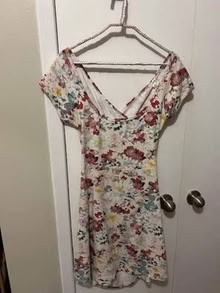Photo of free New large summer dress flowers (L5L 5P5) #1