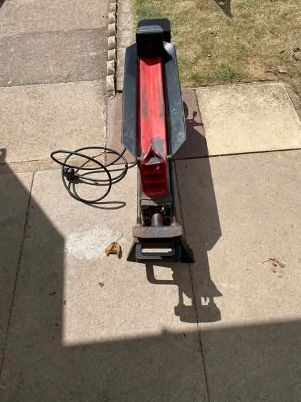 Photo of free Electric log splitter. (Priorslee TF2) #1
