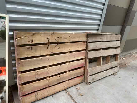Photo of free Pallets (Downtown) #1