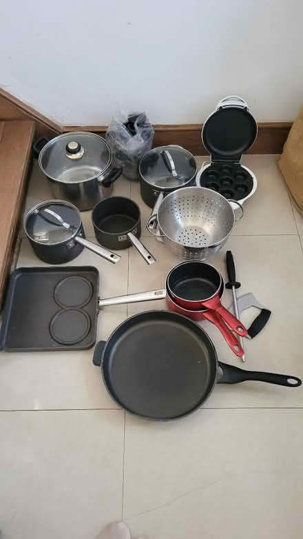 Photo of free Sauce pans kitchen bits (Chingford E4) #1
