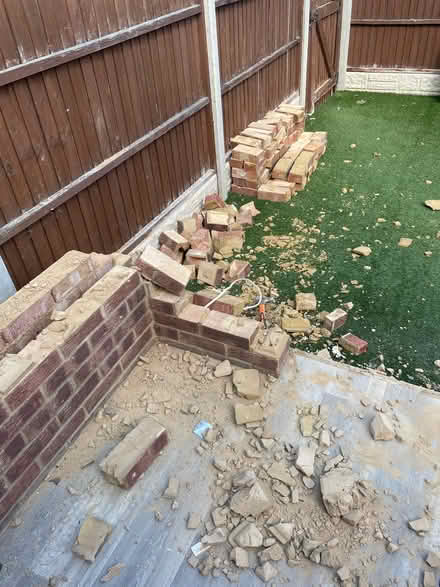 Photo of free London 33 bricks (Stotfold SG5) #3