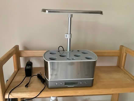 Photo of free Aerogarden Hydroponic Garden (Near Wolfe and Reed) #1