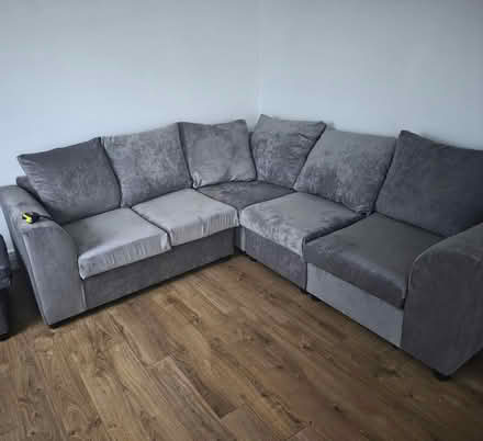 Photo of free Sofa corner (SW15 5FB) #2