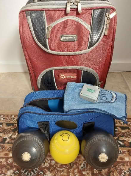 Photo of free 2 Greenmaster Bowls. Bias 2 Full. 2-6s. Bowls bag + Jack. (Hednesford WS12) #1