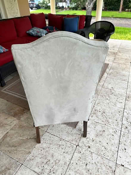 Photo of free Antique chair (Crescent Lake St pete) #2