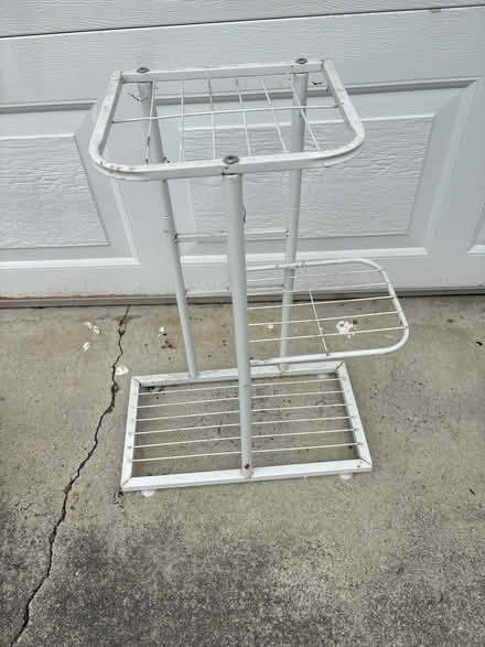 Photo of free White metal plant stand (Korea Town) #1