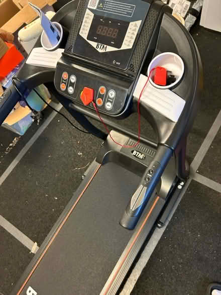 Photo of free Treadmill/walking pad (Edlesborough LU6) #1