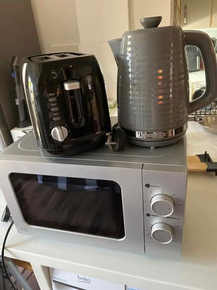 Photo of free Microwave kettle and toaster (Intake S12) #1