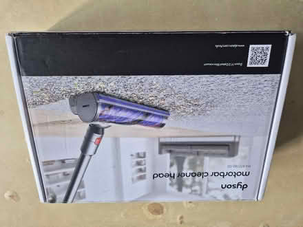 Photo of free Dyson v12 slim head, needs repair (Brixton Hill SW2) #1