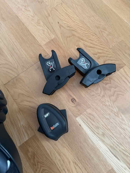 Photo of free Baby car seat up to 13kg (Deptford SE10) #4