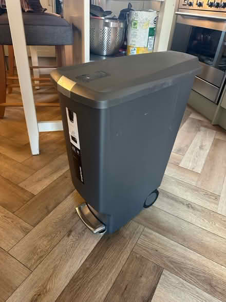 Photo of free Bin - very good condition (Sydenham) #2