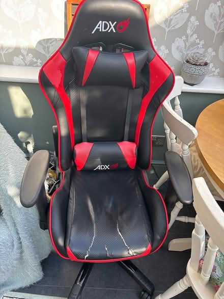 Photo of free Gaming chair (Harrietsham) #1