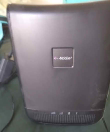 Photo of free Signal boosters,Vase,Cornucopia (In Champaign off Prospect) #1